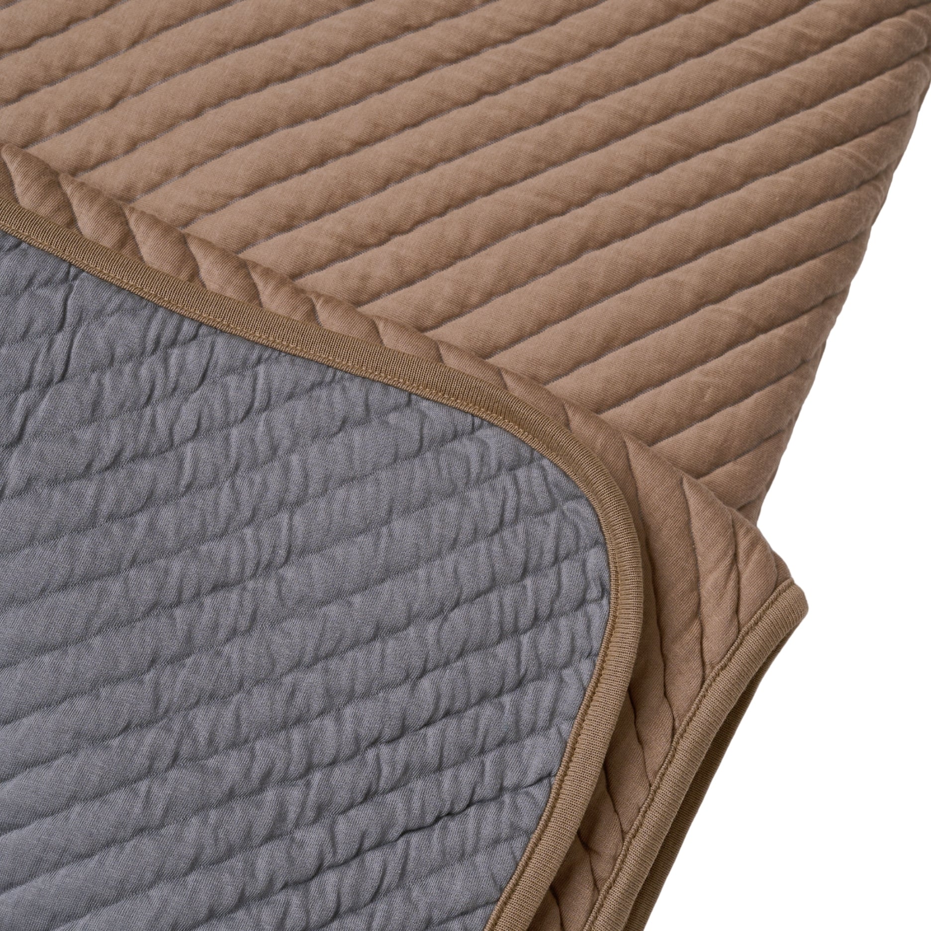 Noa gesteppte Tagesdecke